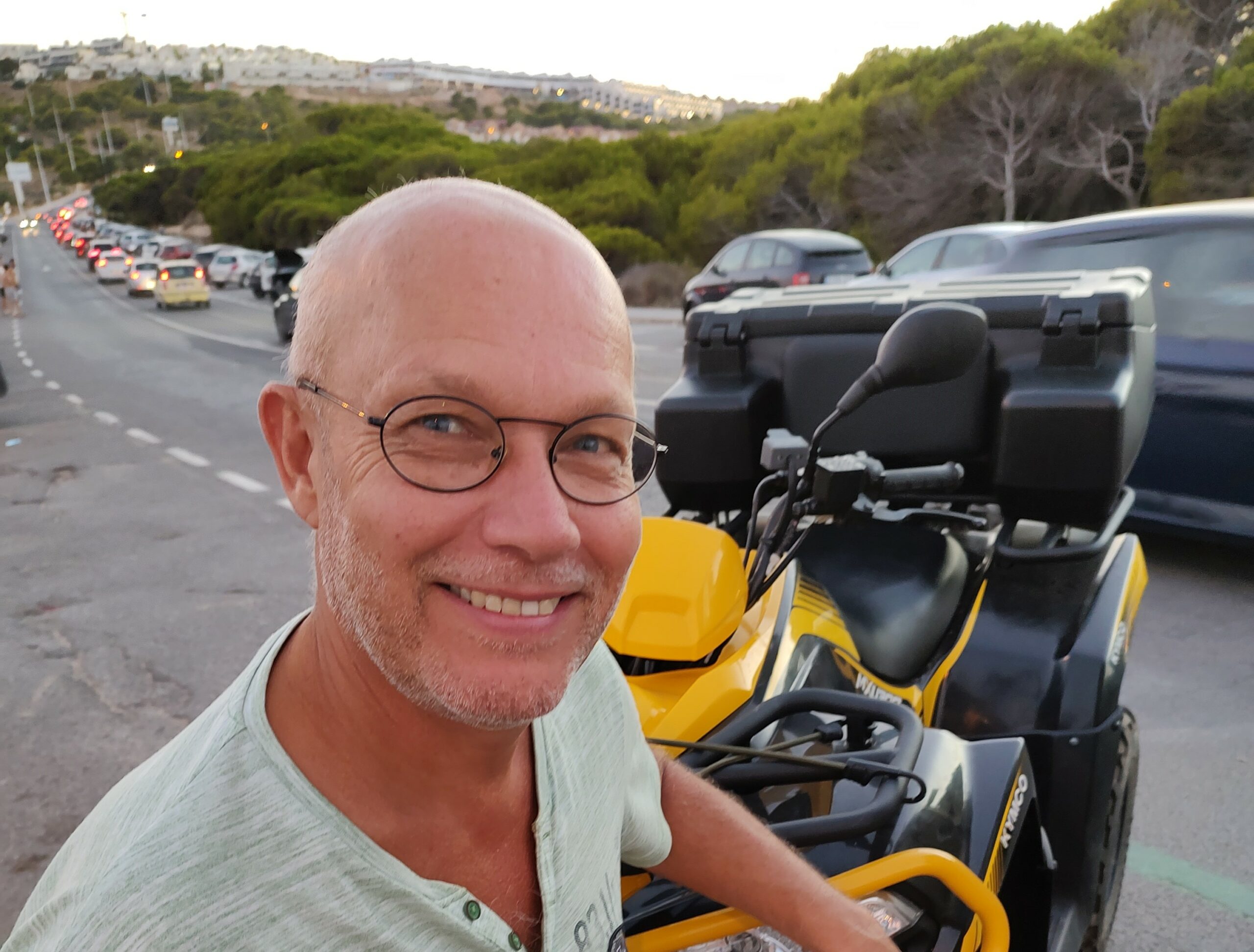 garry (owner of timeforwheels.com) in front of a quad